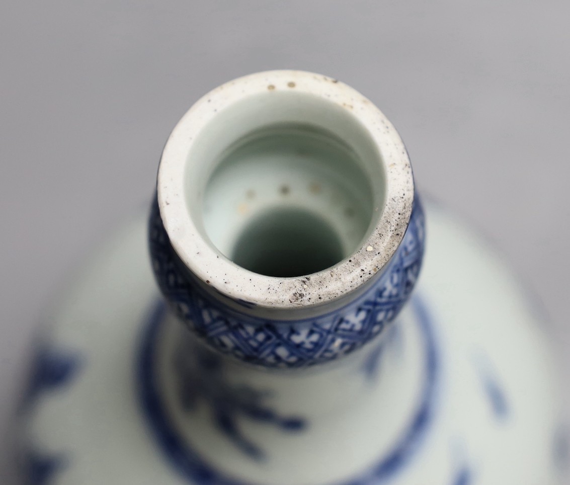 A Chinese Qianlong blue and white garlic neck vase and a famille rose bowl, 18th century, bowl diameter 26cm